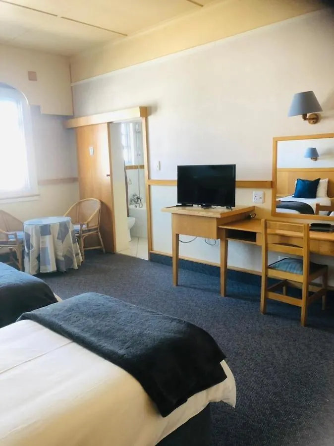 פורט אליזבת' Humewood Hotel 3*, פורט אליזבת' דרום אפריקה